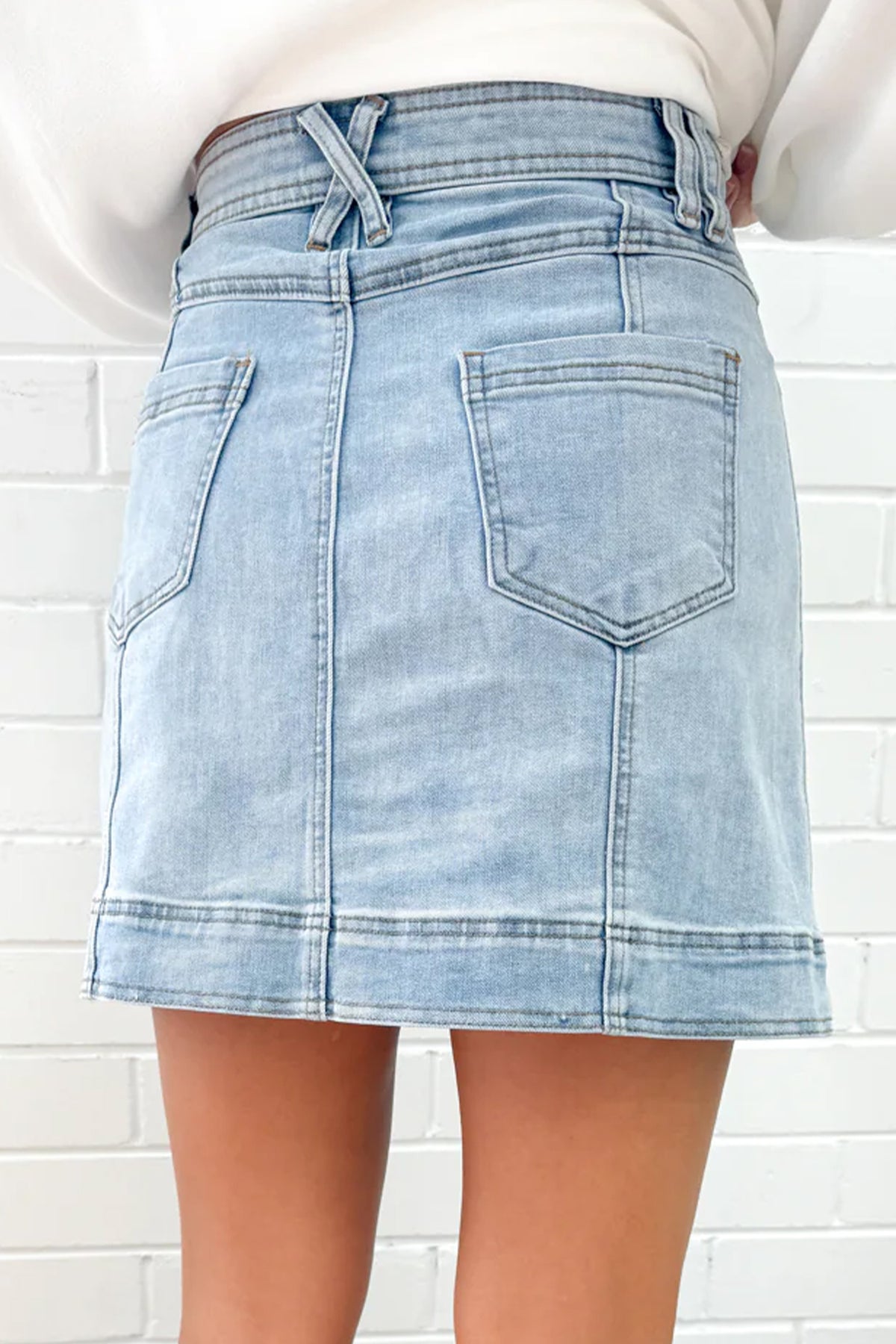 Blue Exposed Seam A-Line Denim Mini Skirt with Pockets